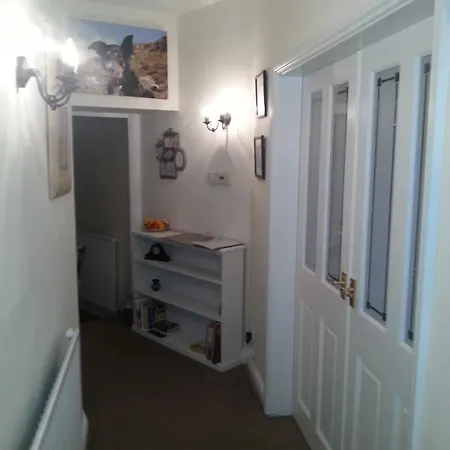 Foxgloves Apartment *